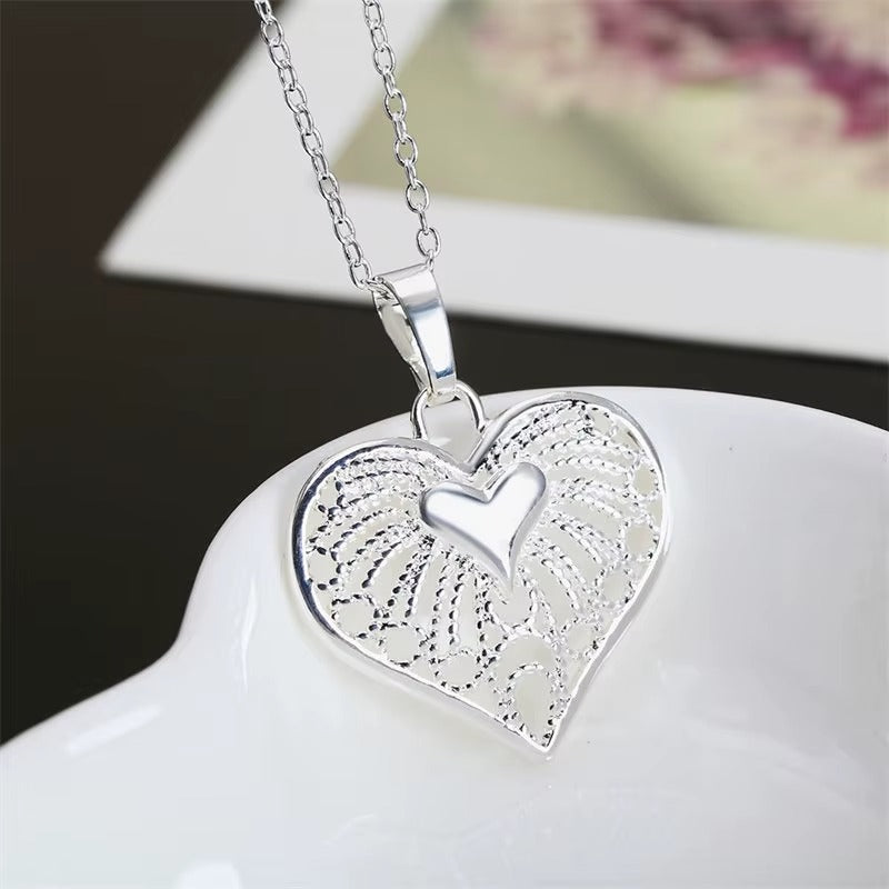 Collar de corazón fino de Plata